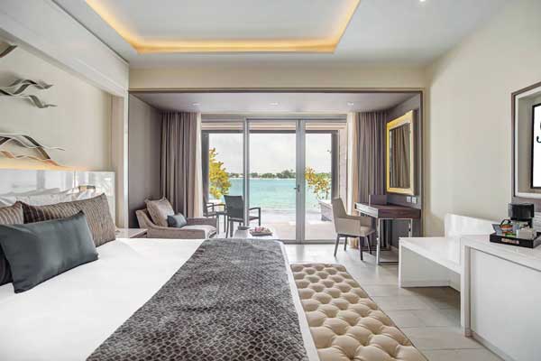 Diamond Club™ Luxury Junior Suite Ocean View