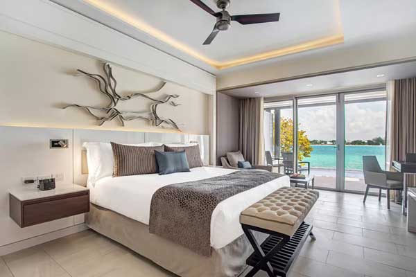 Luxury Junior Suite Swim Out